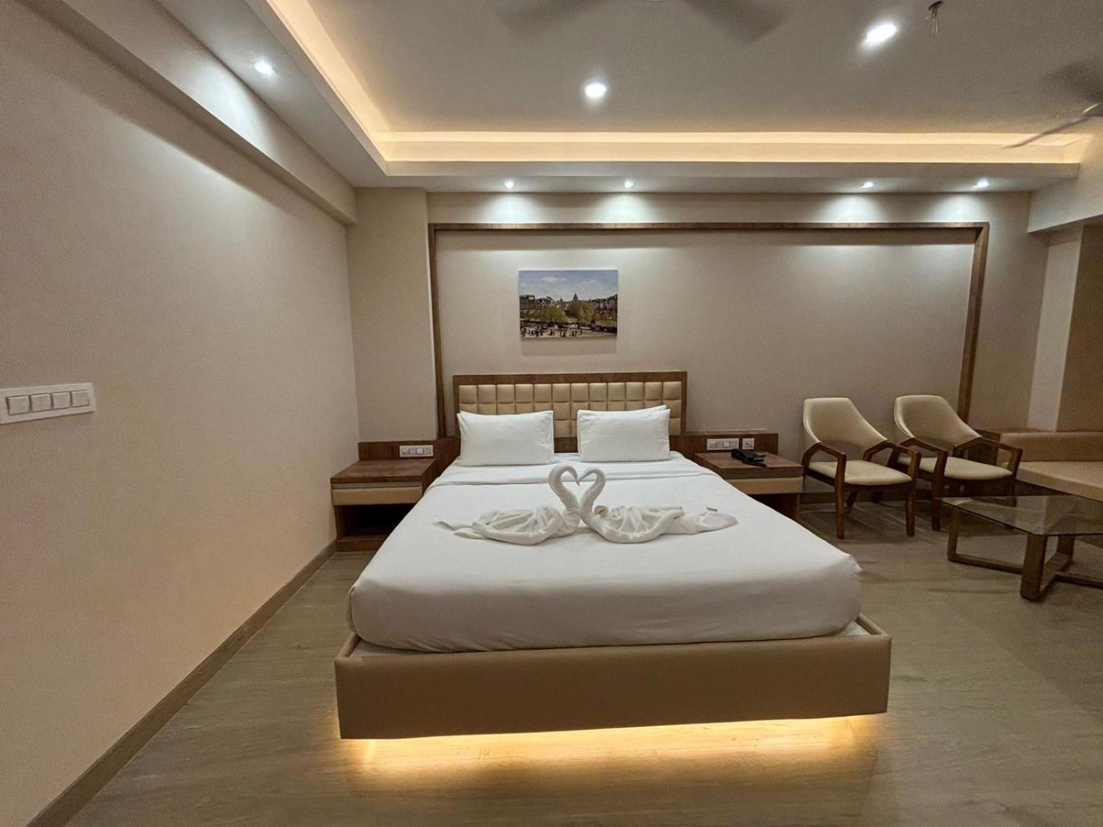 The Pearl Club Resort Shānti Niketan 外观 照片