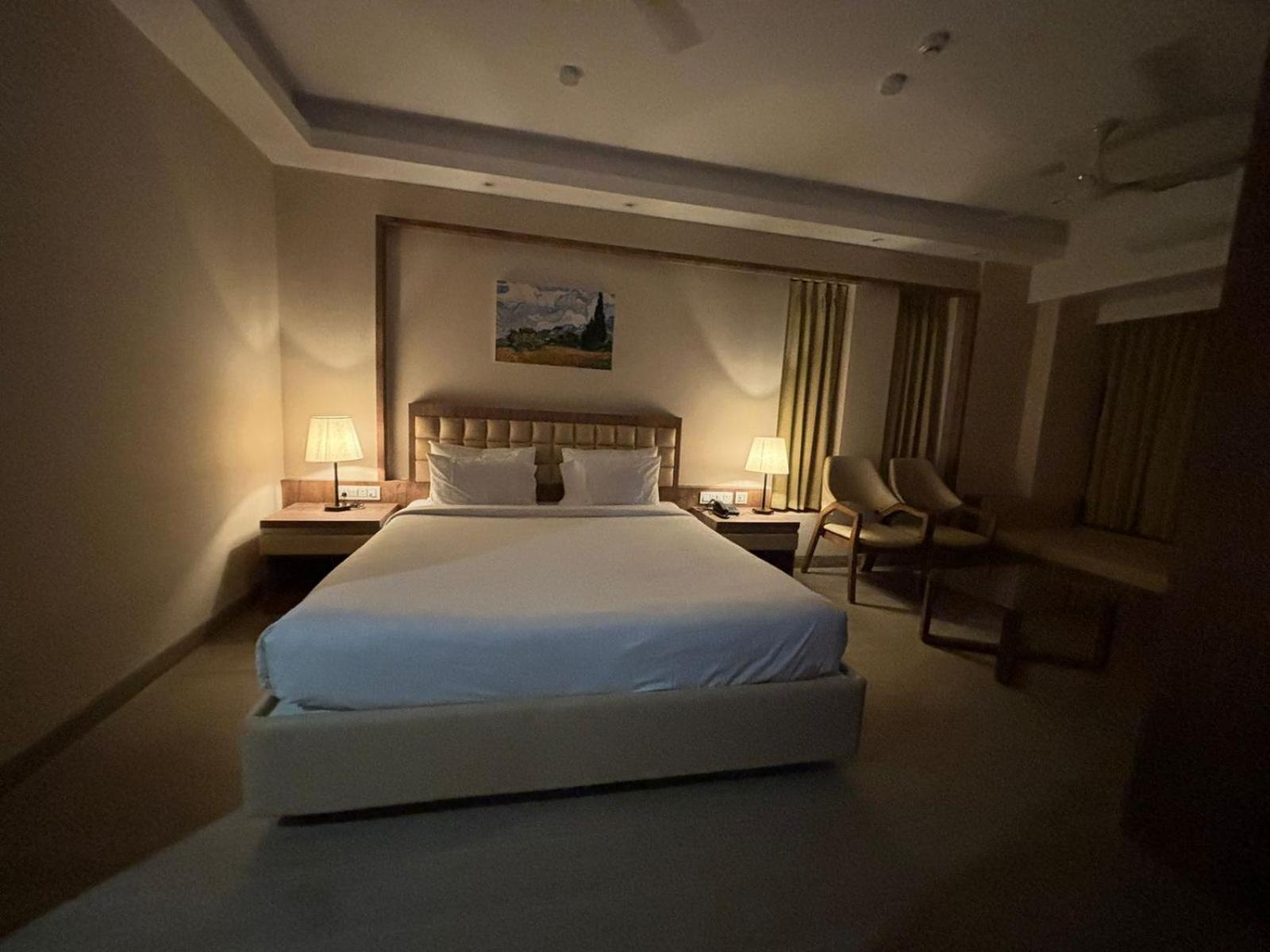 The Pearl Club Resort Shānti Niketan 外观 照片