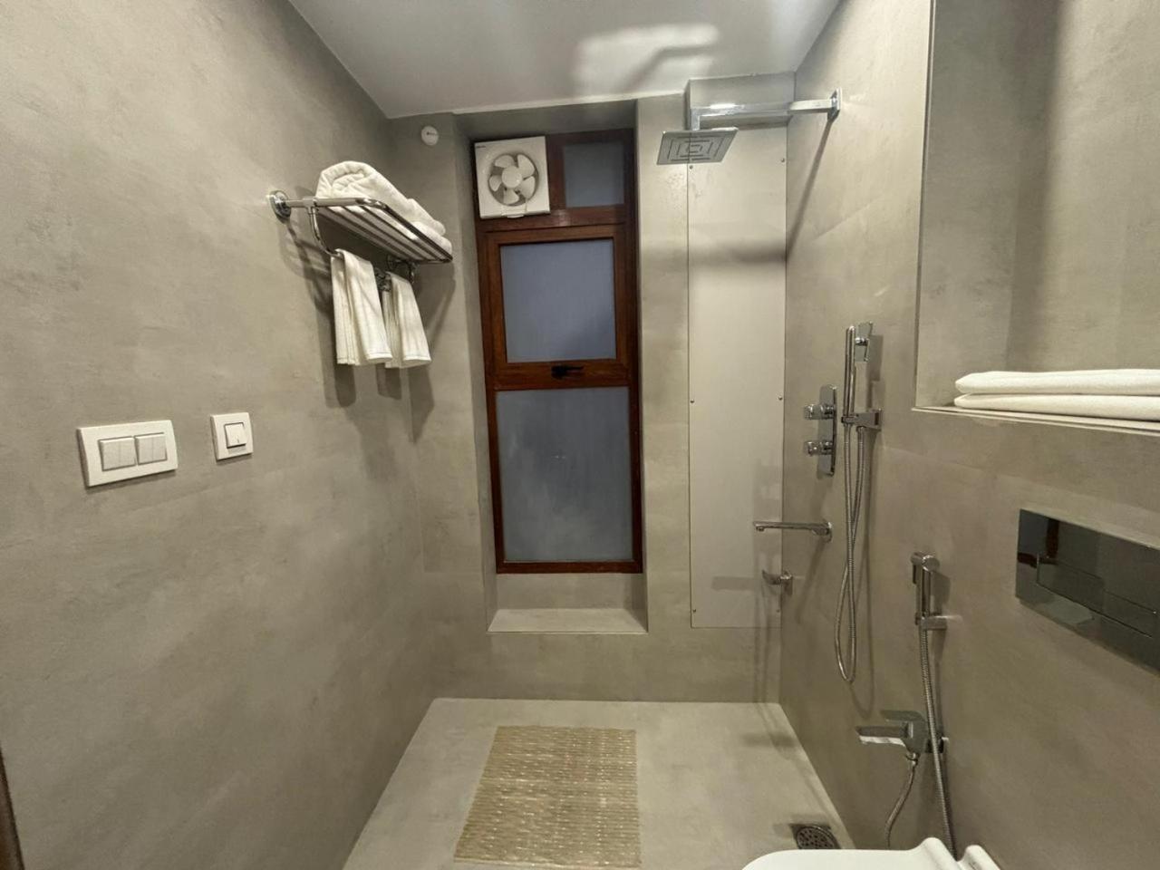 The Pearl Club Resort Shānti Niketan 外观 照片