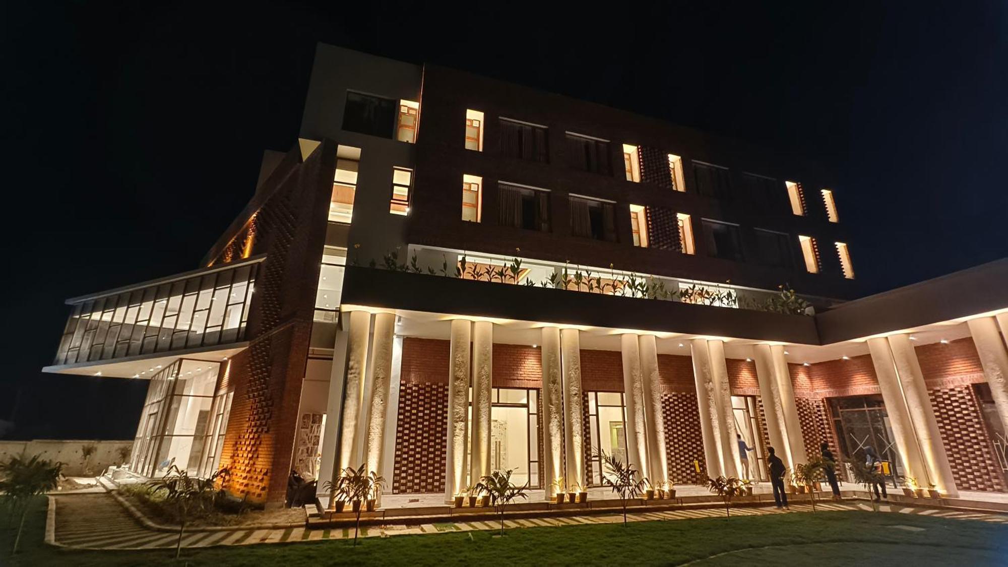 The Pearl Club Resort Shānti Niketan 外观 照片