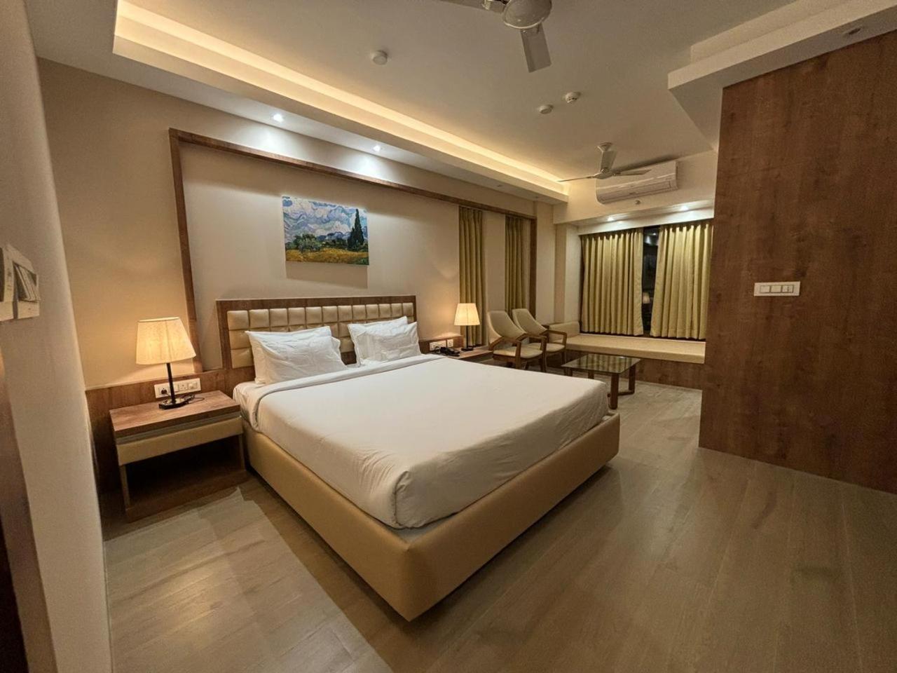 The Pearl Club Resort Shānti Niketan 外观 照片