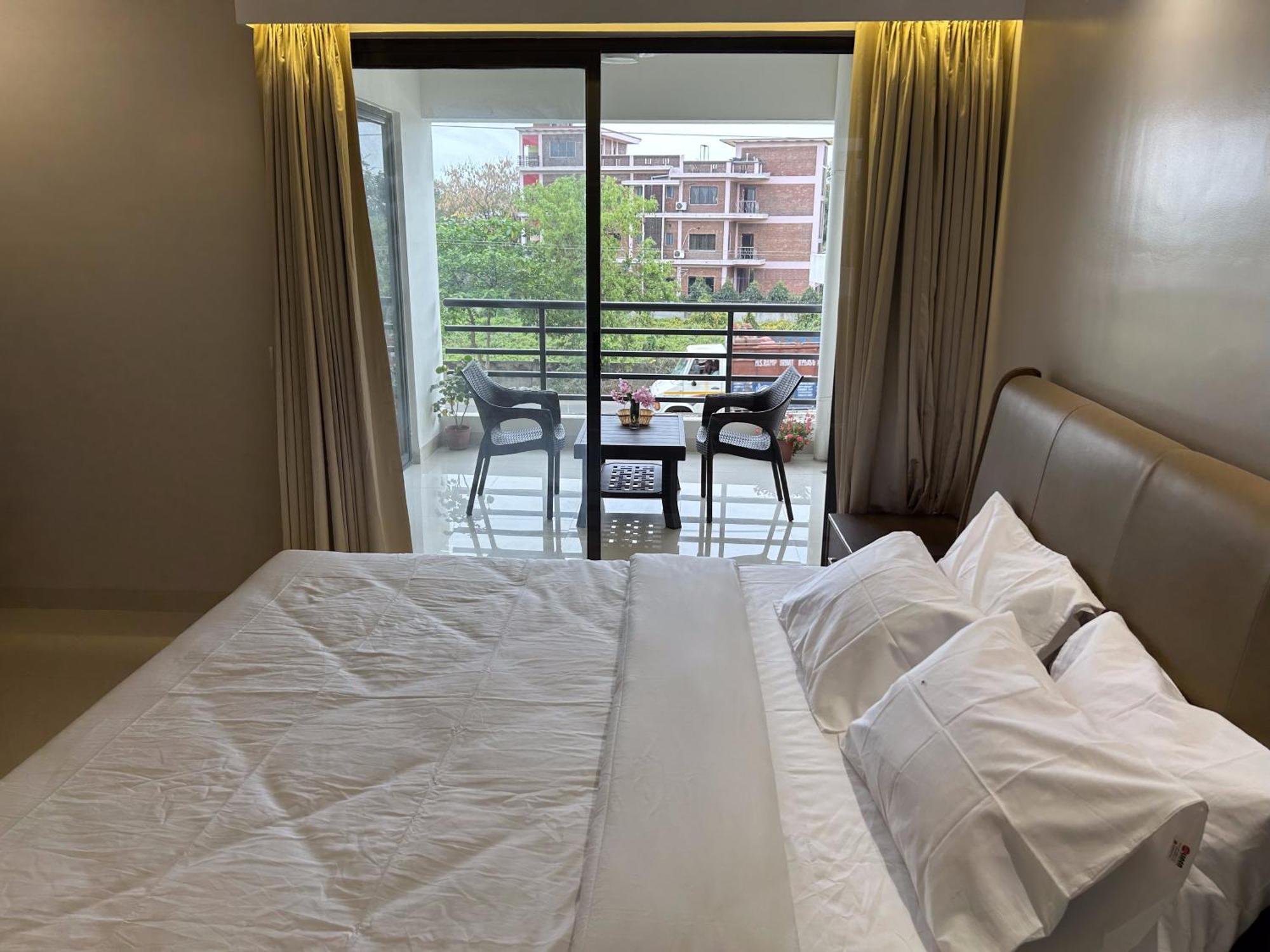 The Pearl Club Resort Shānti Niketan 外观 照片