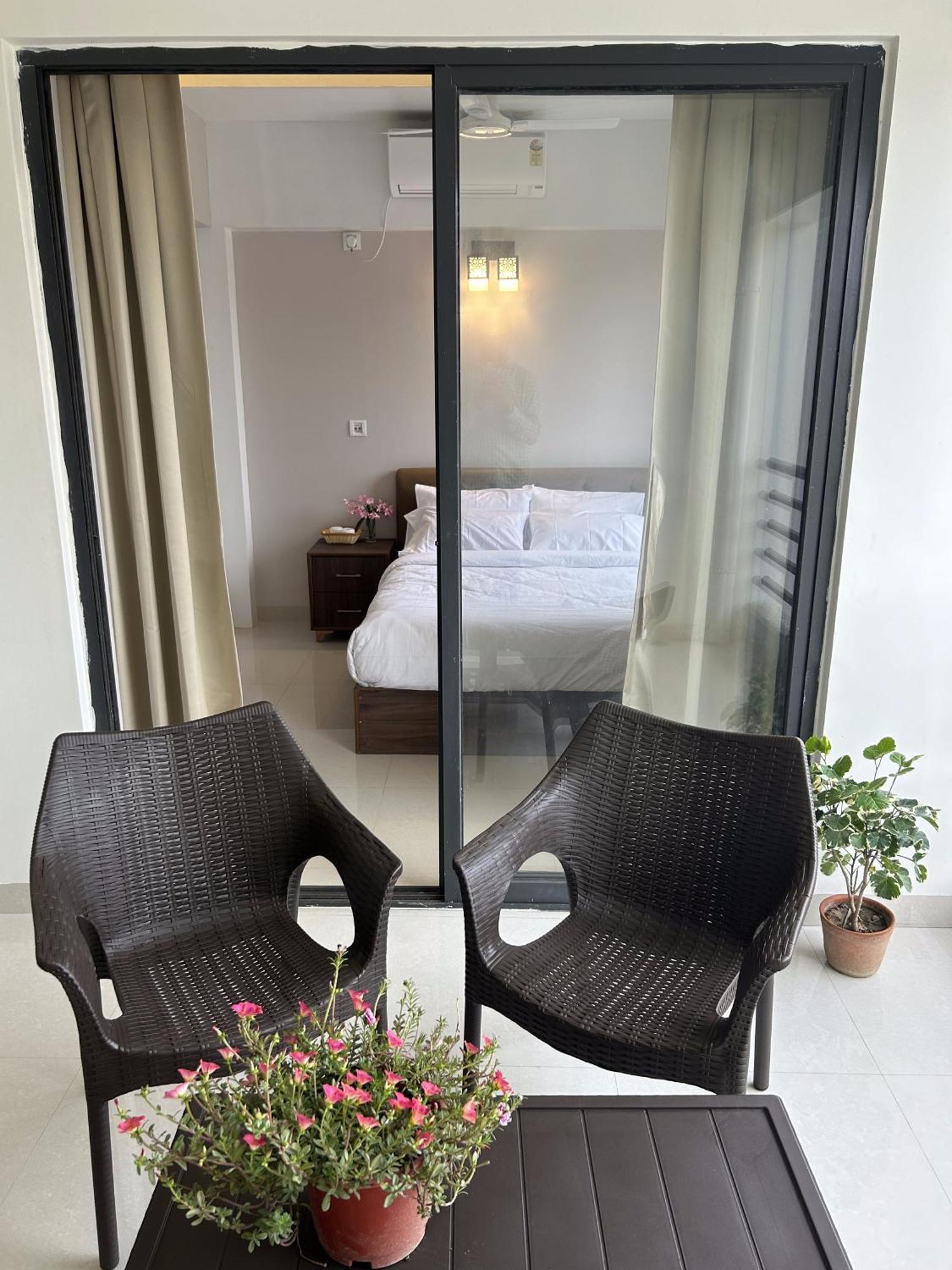 The Pearl Club Resort Shānti Niketan 外观 照片